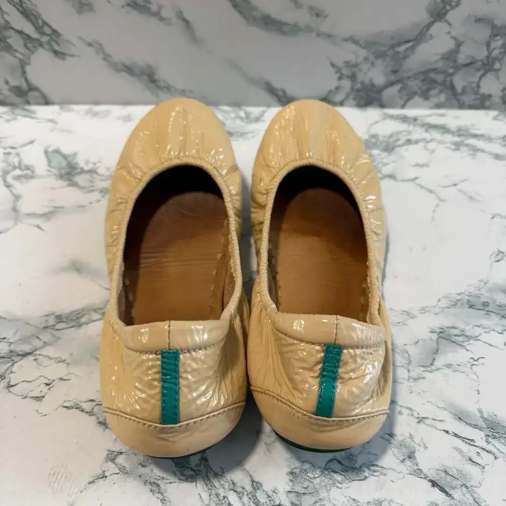 Tieks Women 8 Ballet Flats Patent Leather Biscotti Beige Foldable Comfort Shoe